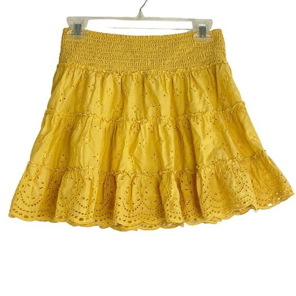 American Eagle Outfitters Womens Eyelet Smocked Waist Mini Skirt Yellow Sz Small - Picture 1 of 14